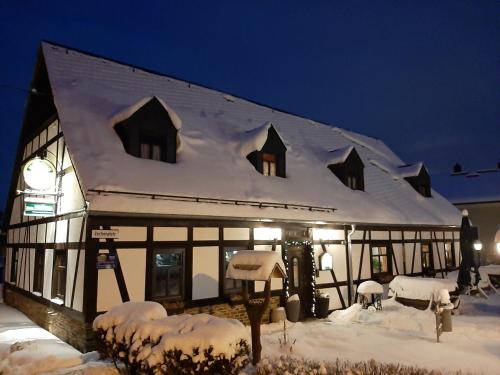 Wirtschaft & Pension Zum Huthaus - image 13