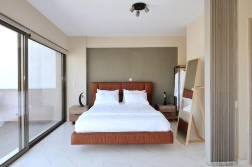 Spacious & Minimal Apartment Near Airport Peania Coniann Filoxenia