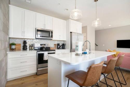 Downtown Holland Condo with Views and Balconies - image 5