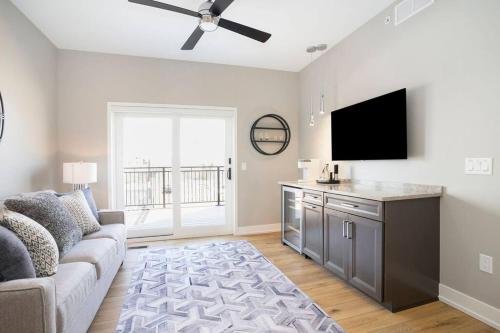 Downtown Holland Condo with Views and Balconies - image 3