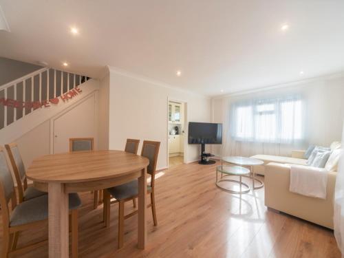 Accommodation in Worcester Park