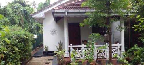 Suveniya Villa - image 3
