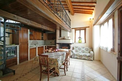 virtuve, Palazzo Del Papa Agriturismo in Strettura