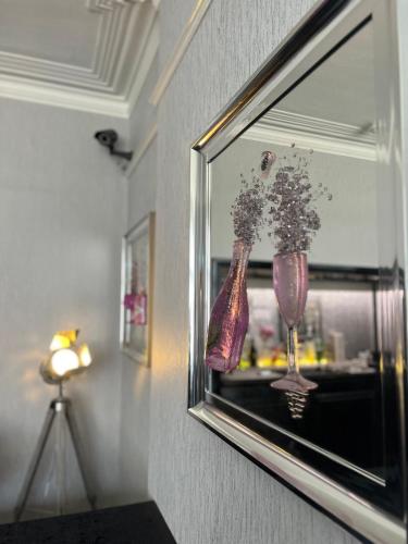 Mayfair Hotel - image 7