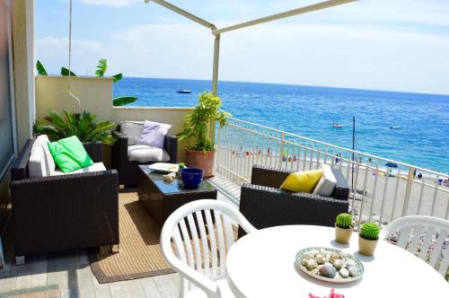  Movida Sea in Forza dʼAgro