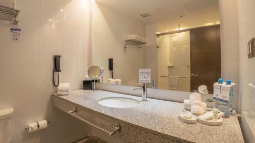 Bathroom, Sonesta Hotel Arequipa in Arequipa