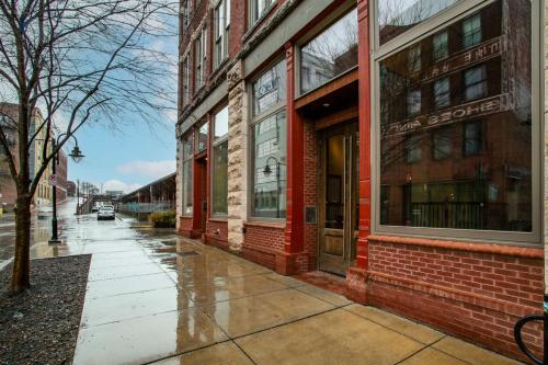 Jackson Jewel - Downtown Suite in Knoxville, USA