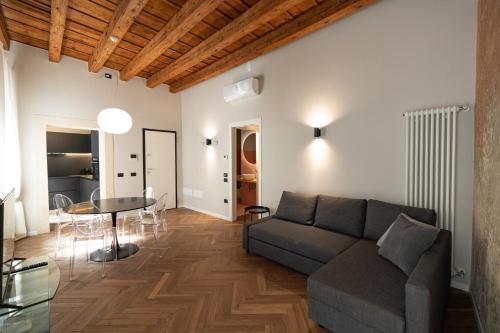 2 bedrooms, 4 beds