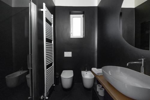 Two-Bedroom Apartment image 6