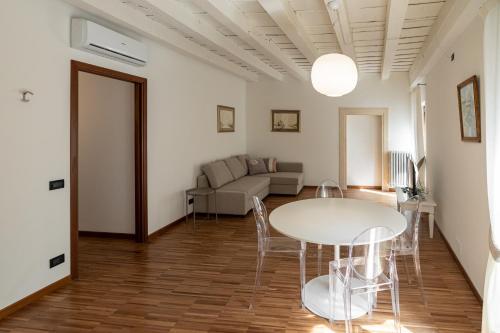 Two-Bedroom Apartment room in Residenza Marconi - Domus Verona