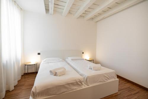 Two-Bedroom Apartment image 8