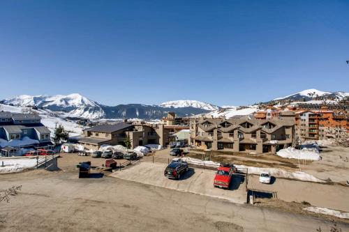2 Br Buttes Condo- Breathtaking Views Of Mountain Range Condo - image 11