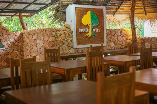 Restaurant, Summer Will Resort in Thimbiriyawa