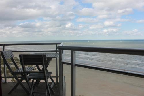  Appartement aan Zeedijk Nieuwpoort in Nieuwpoort