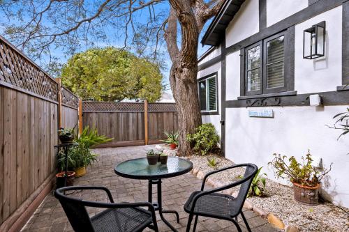 Santa Barbara Beach Cottage