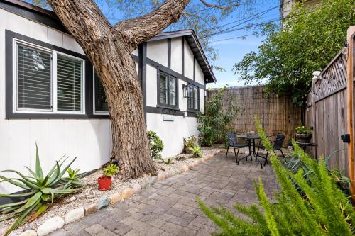 Santa Barbara Beach Cottage