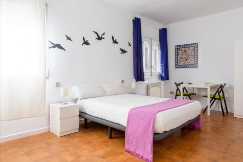 Monrooms Barcelona - main image