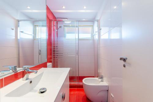 Apartment with Sea View image 5
