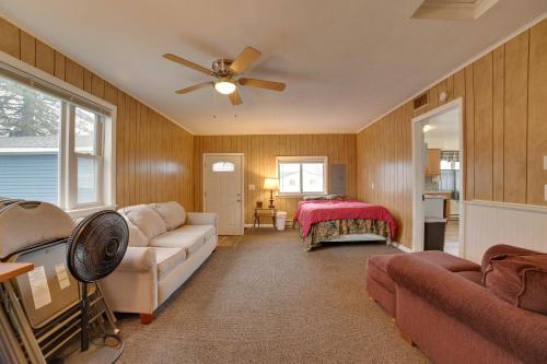 Cozy Houghton Lake Heights Cottage with Private Yard - image 11
