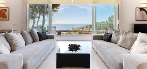 Two-Bedroom Villa image 10