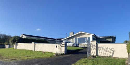 Ballyliffin bungalow with stunning beach views