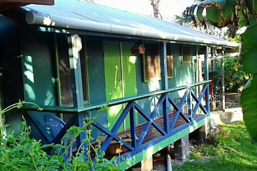 . Selfcontained 1 bedroom house on its own