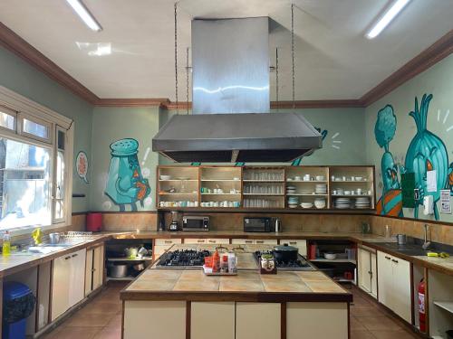 Bếp, La Casa Roja Hostel in Santiago