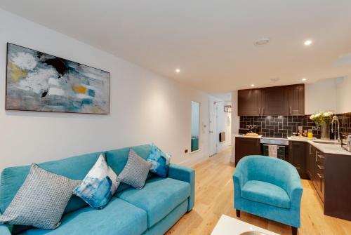 80 by Elite, Liverpool (photo 10)