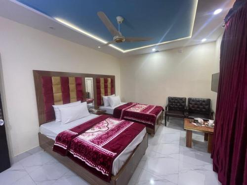 Decent Palace Hotel, Lahore