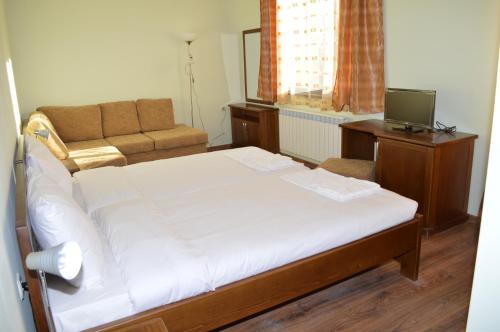 DE-YAN Guest House - image 5