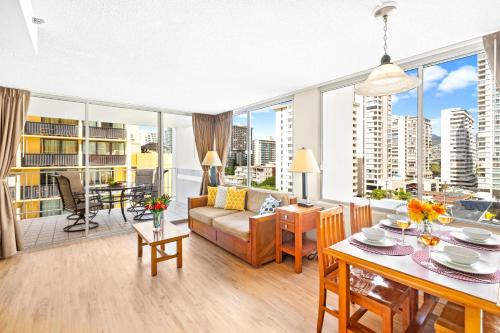 1BR with Great City Views, 3 mins to Waikiki Beach!, Honolulu