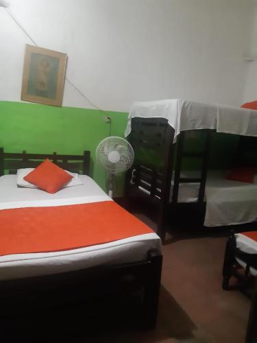 1 double bed, 3 twin beds