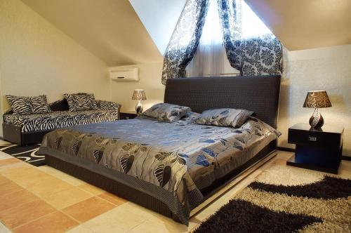 Hotel Seven Kings