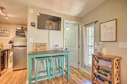 Dock Access and Rooftop Deck Cabin on Lake Conroe in 威利斯