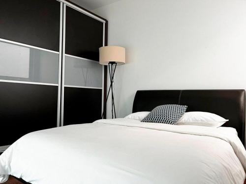 Condesa Residence Amsterdam 204 Private 1Bed 1Ba on Amsterdam Av