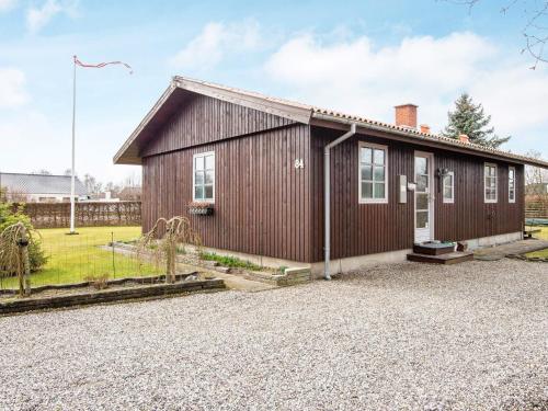 . Vintage Holiday Home in Grenaa Jutland with Roofed Terrace