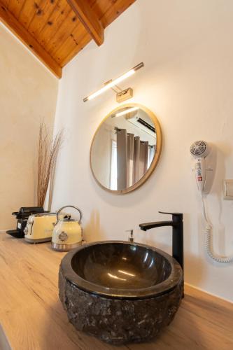 Oula Maisonettes Suites Hotel