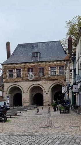 La Petite Place de la Porte de Gand