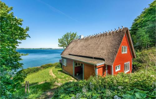 Beautiful Home In Aabenraa With 4 Bedrooms And Wifi