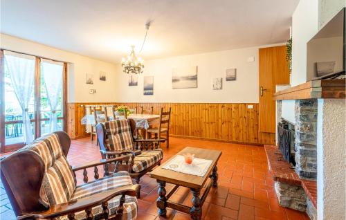  2 Bedroom Awesome Home In Careggine in Careggine
