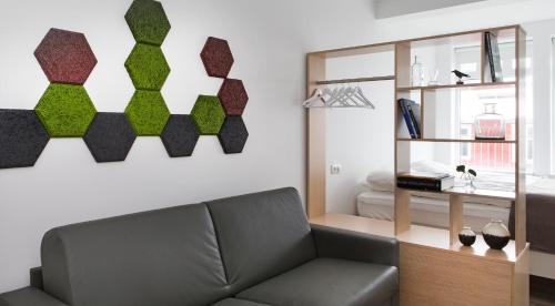Island Apartments - image 14