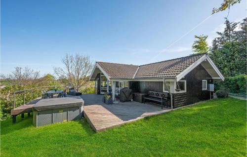  Beautiful Home In Karrebksminde With Wifi And 3 Bedrooms, Pension in Karrebæksminde