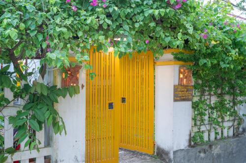 Two-Bedroom House image 6