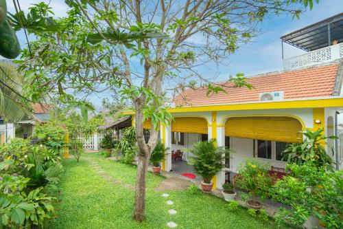 Two-Bedroom House image 2
