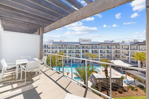 The Pointe 344 condo in Inlet Beach, USA