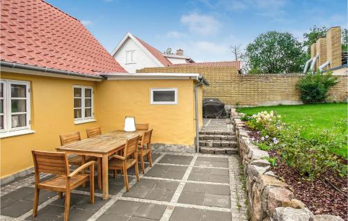  Beautiful Home In Allinge With Wifi in Allinge