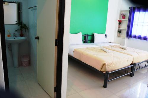 Twin room, superior