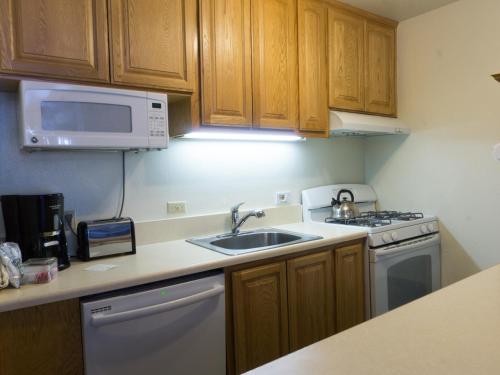 3174 Aspen Grove - image 7