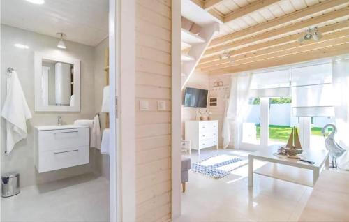 Two-Bedroom Holiday Home image 8