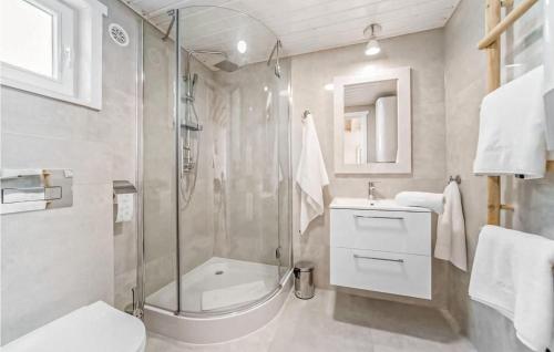 Two-Bedroom Holiday Home image 4